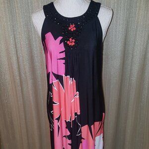 Sandra Darren, Size12, Floral Beaded Neck dress